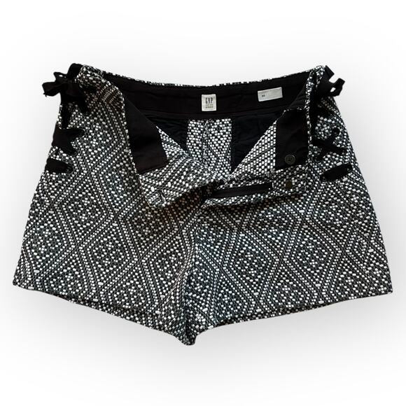 GAP Women's Black & White High Waist Side Lace Woven Jacquard Print Shorts Sz 8 - Picture 8 of 13